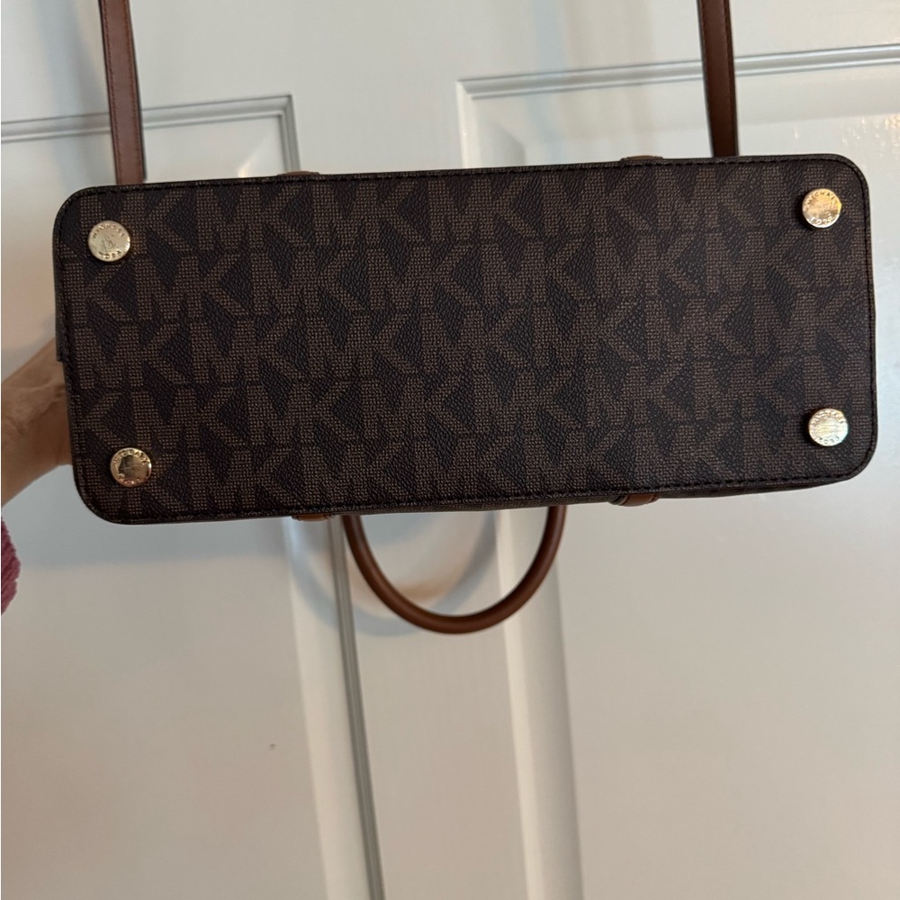 Michael Kors Dark Brown logo satchel - Picture 3 of 4